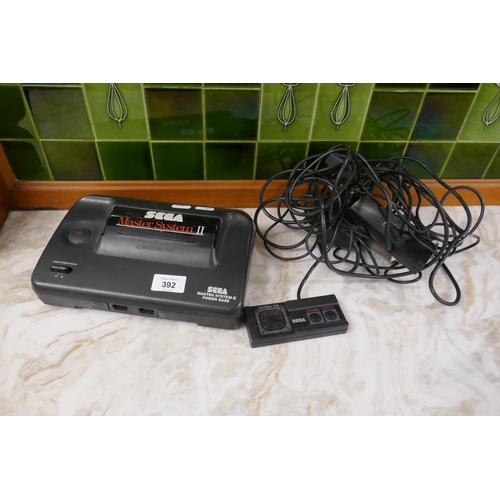 392 - SEGA Master system II with 2 controllers