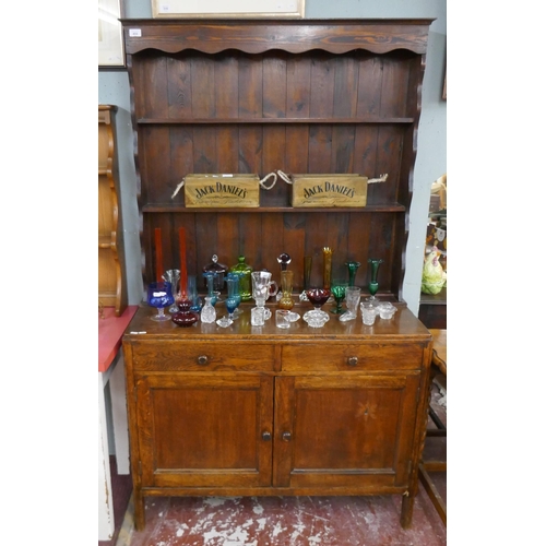 404 - Small oak dresser - Approx size W: 108cm D: 46cm H: 182cm