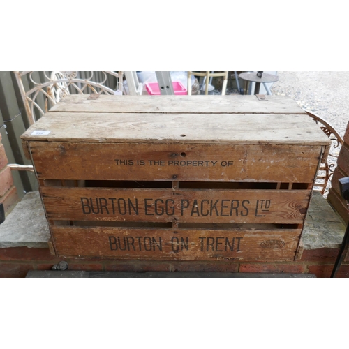 535 - Vintage wooden egg crate - Approx size W: 69cm D: 34cm H: 37cm