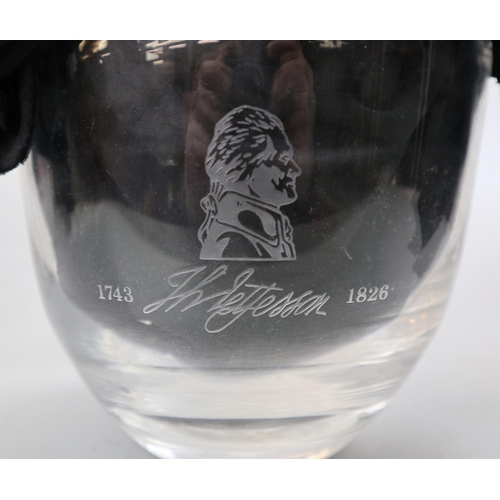 156 - 4 etched glass Thomas Jefferson bowls