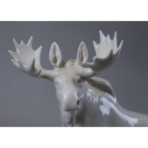 158 - USSR Pre 1950 white standing elk - Approx height: 34cm