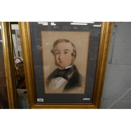 304 - Victorian pastel portrait in gilt frame