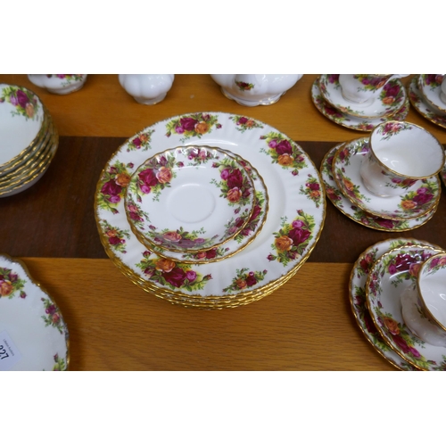 327 - Royal Albert Old Country Roses tea service