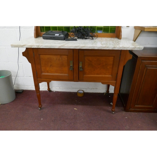 391 - Tile backed marble topped satin-wood washstand - Approx W: 118cm D: 510cm H: 1600cm