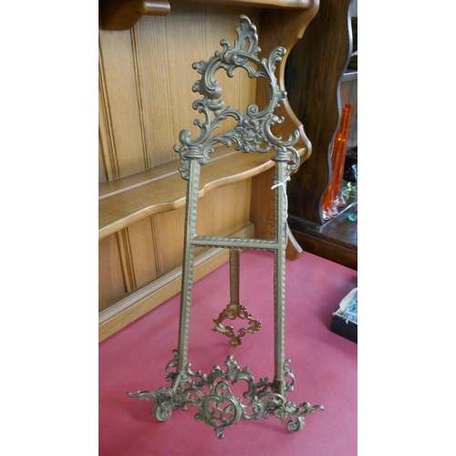 402 - Decorative brass picture stand