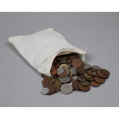 134 - Bag of vintage coins