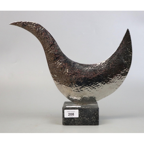 208 - Interesting bird sculpture - Approx height: 28cm