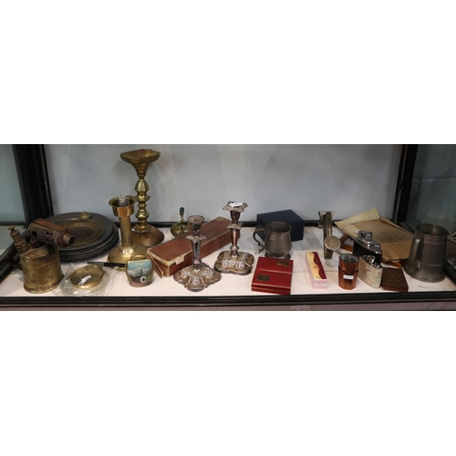 255 - Collectables to include metalware