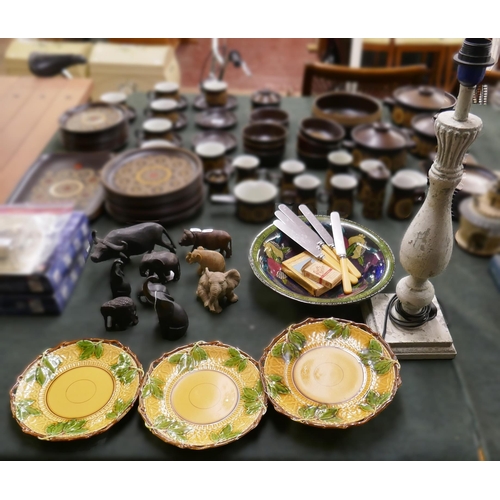 284 - Collectables to include majolica plates etc