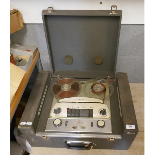 441 - 1960s reel to reel tape recorder in working condition