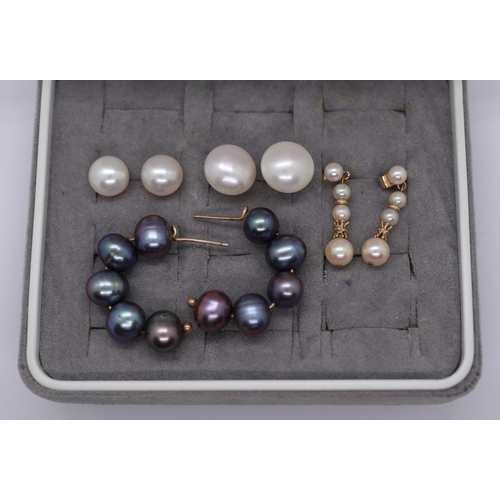 92 - Collection of pearl earrings