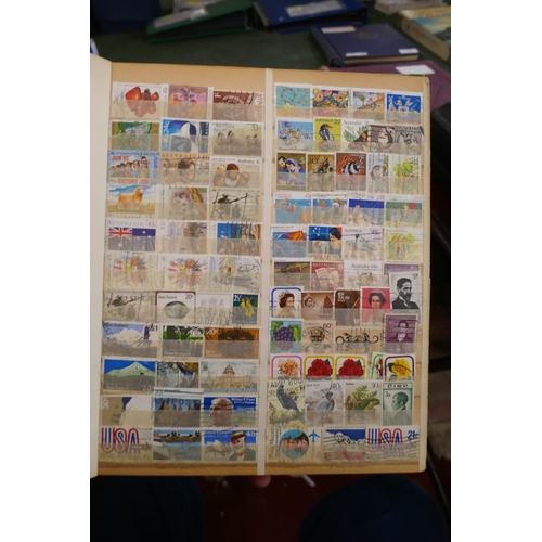 314 - Box with 7 albums/stockbooks containing world stamps