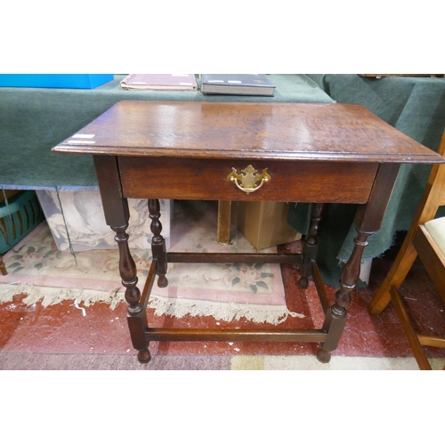 325 - Early 19th century oak side table with drawer - Approx size: W: 73cm D: 44cm H: 71cm