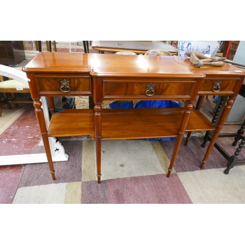 350 - Mahogany side table - Approx size: W: 128cm D: 44cm H: 83cm