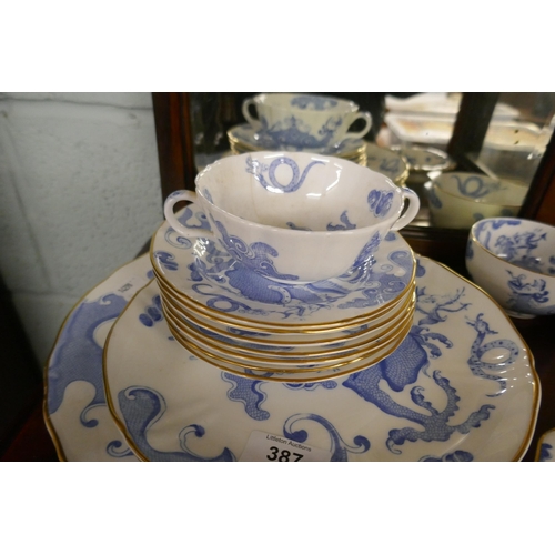 387 - Dragon design tea service to include mostly Royal Worcester