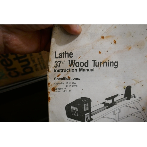 432 - Wood turning lathe in good working order