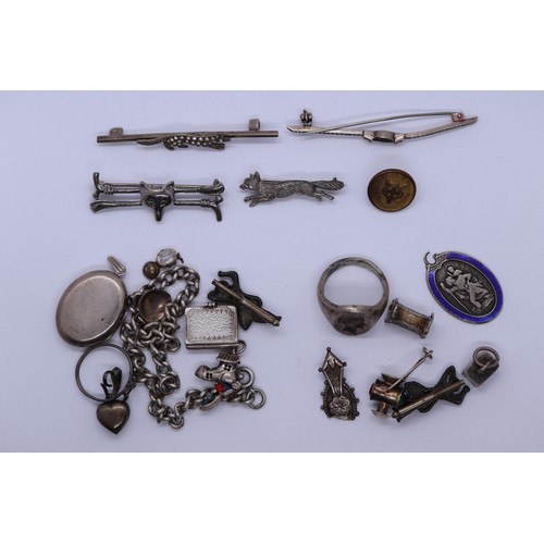 109 - Collection of silver jewellery