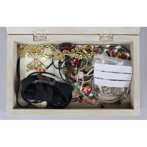 132 - 3 Jewellery boxes and contents