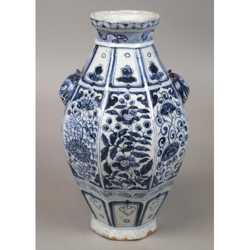 183 - Chinese blue & white vase - no reserve - Approx height 29cm