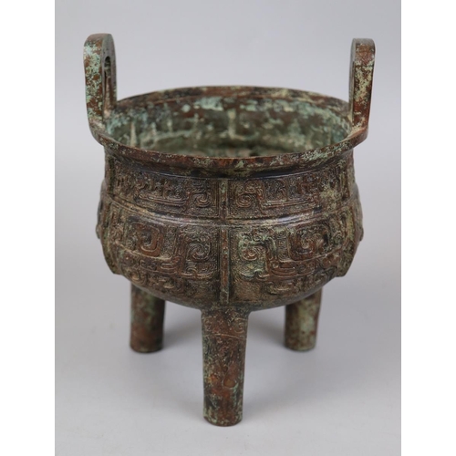 200 - Chinese bronze ding - no reserve - Approx height 27cm