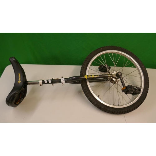 411 - Viscount unicycle