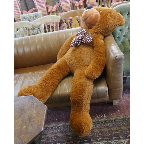 449 - Very large teddy bear