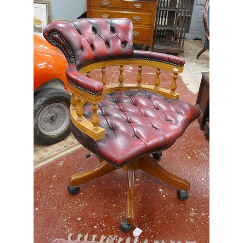 467 - Ox-blood leather button back office chair