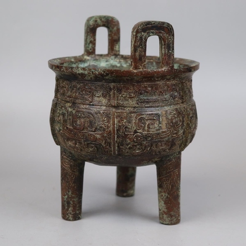 200 - Chinese bronze ding - no reserve - Approx height 27cm