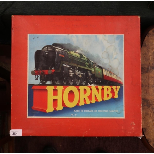 284 - Hornby clockwork train set tank passenger set no41