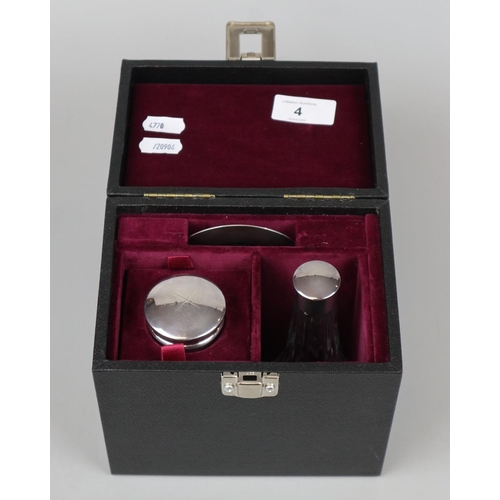 4 - Cased silver holy communion set (tested silver)
