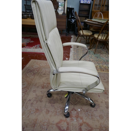 550 - ARG leather and chrome office chair