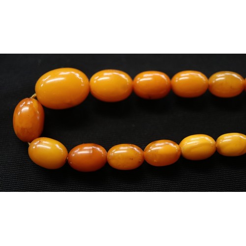 82 - Amber necklace A/F