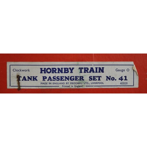 284 - Hornby clockwork train set tank passenger set no41