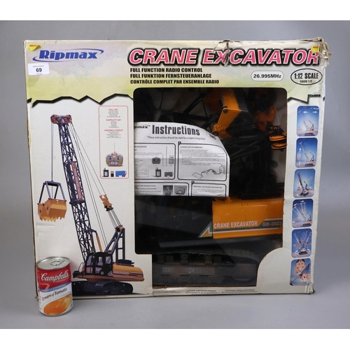 69 - Scale remote controller excavator