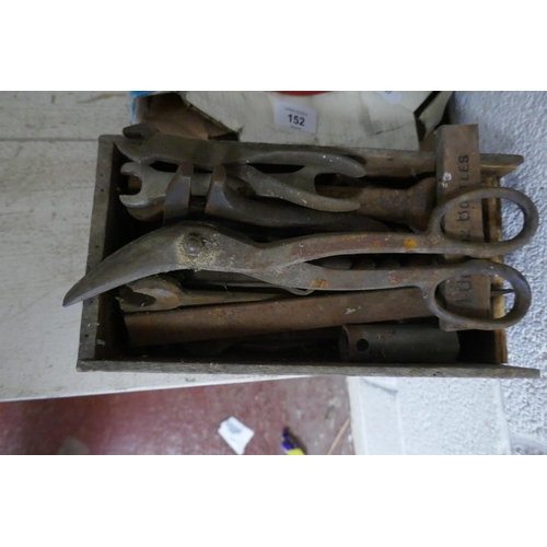 152 - Collection of old mechanics tools together with jump leads