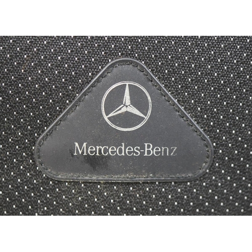 273 - Mercedes Benz 1990's C Class owners manual