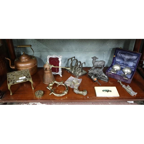 234 - Collection of metal ware to include copper and brass