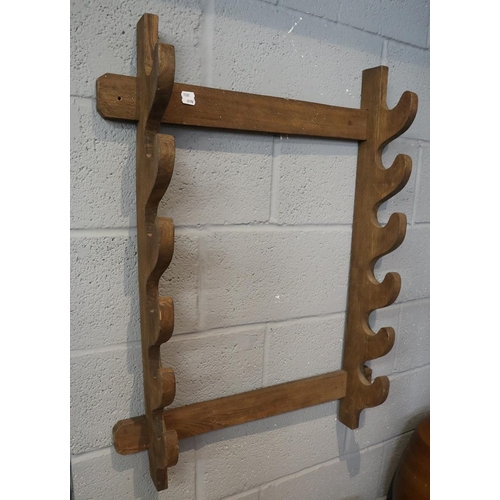 252 - Wooden gun rack