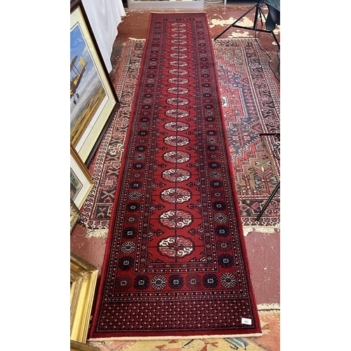 262 - Red runner - Approx size: 364cm x 69cm