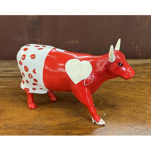 455 - Cow parade figurine