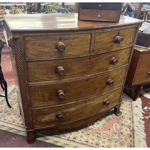 459 - Victorian mahogany 2 over 3 bow front chest of drawers - Approx size: W: 108cm D: 54cm H: 106cm