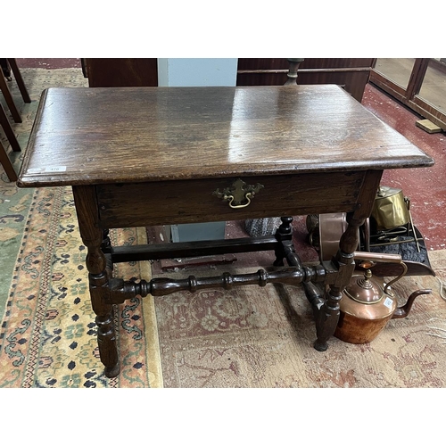 470 - Antique oak side table - Approx size: W: 91cm D: 53cm H: 69cm