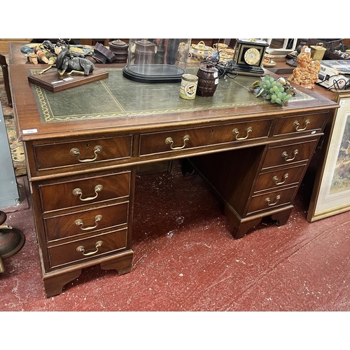 476 - Leather top pedestal desk