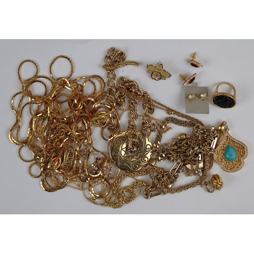 76 - Good collection of yellow metal jewellery to include a Pierre Long necklace