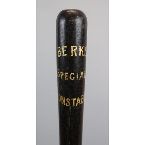 200 - Vintage Berkshire Constabulary Special Constable truncheon by Hiatt of Birmingham