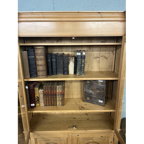 375 - Pine display cabinet - Approx size: W: 116cm D: 40cm H: 197cm