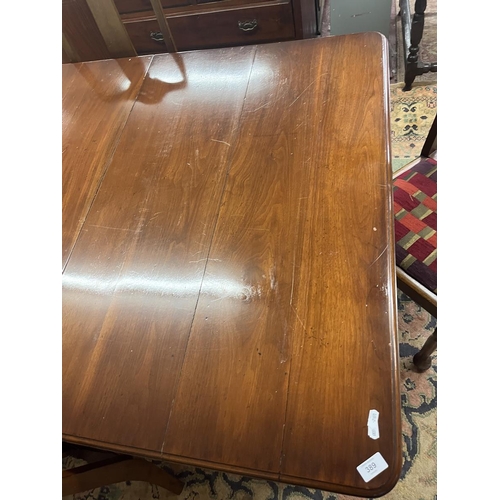 389 - Mahogany wind out dining room table together with 6 chairs and a carver marked Piggott - Approx size... 