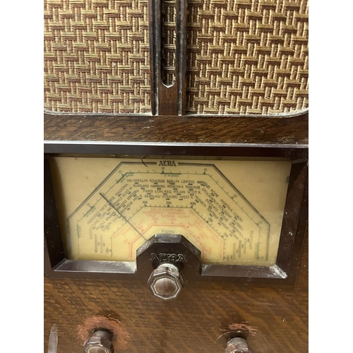 420 - Vintage Alba valve radio