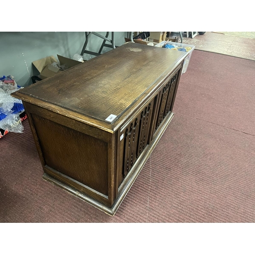 441 - Oak linen fold blanket box