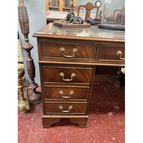 476 - Leather top pedestal desk